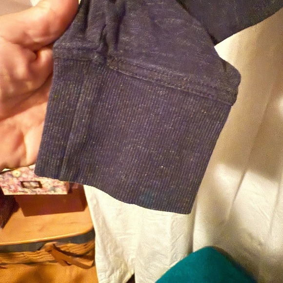 L.L. Bean Men's Sz L Washed Cotton Double-Knit Crewneck, Slightly Fitted L/Slv - Picture 3 of 6